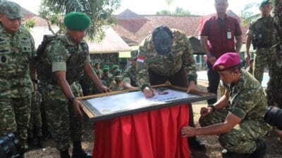 Menteri Pertahanan RI Kunjungi Brigif TP 85/BTC di Kutai Barat