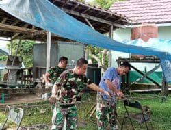 Satgas TMMD Wiltas Ke-127 Kodim 0912/Kbr Rakit Kerangka Besi untuk Perkuat Semenisasi Jalan