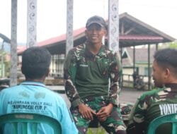 Humanis dan Akrab, Letda Inf Iskan Dwi Wardana Bangun Komsos Bersama Warga Kampung Tering Lama