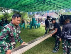 Wujud Kepedulian, Anggota Satgas TMMD Bantu Warga Berduka di Kampung Linggang Amer