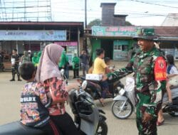 Ramadhan Penuh Berkah, SIMADA Turun Gunung Bersama Satgas TMMD dan Persit Berbagi Takjil di Linggang Bigung