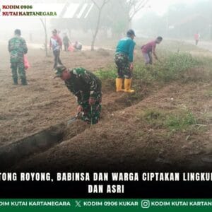 Melalui Gotong Royong, Babinsa dan Warga Ciptakan Lingkungan Bersih dan Asri