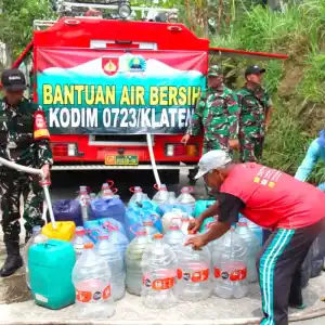 TNI AD Manunggal Air Bersih di Lereng Merapi Klaten
